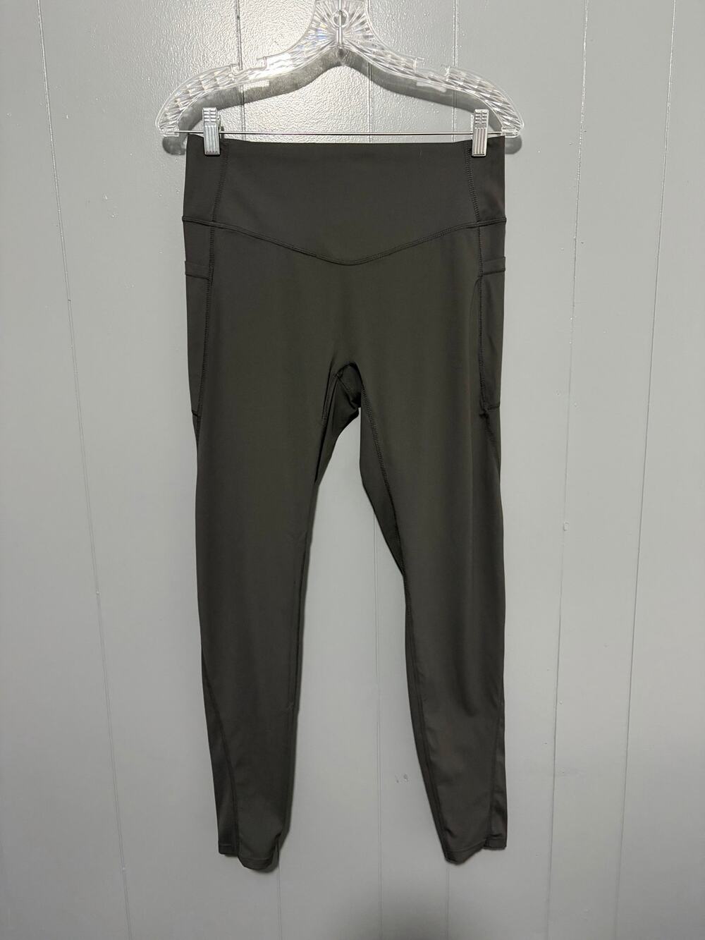 NEW Halara UltraSculpt™ High Waisted Tummy Control Pocket Shaping Leggings L